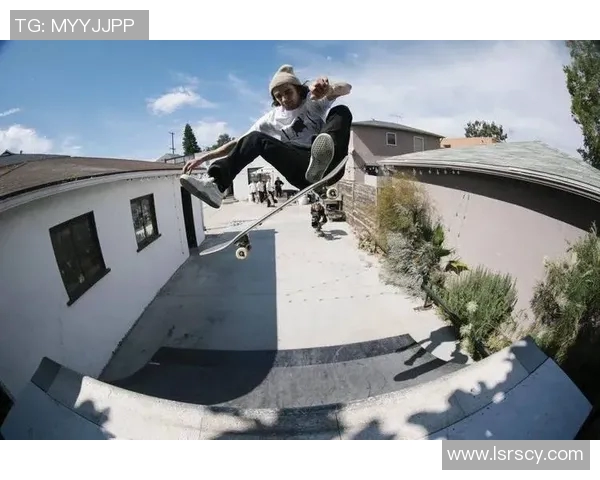 陈伟独家分享滑板心得与技巧让你轻松掌握滑板运动的乐趣与挑战