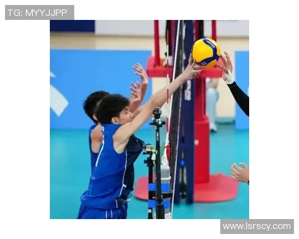 重庆排球队的团队协作之道：团结拼搏成就排球梦想