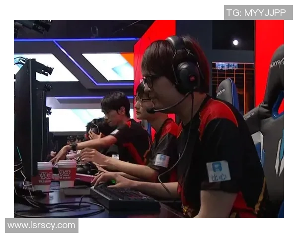 FPX中路突破分析：战术得失与团队协作的深度剖析