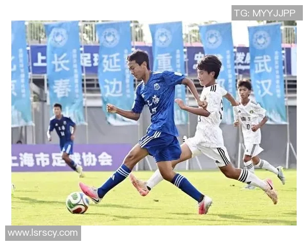 八月足球明星齐聚杭州共庆盛夏激情之旅精彩回顾